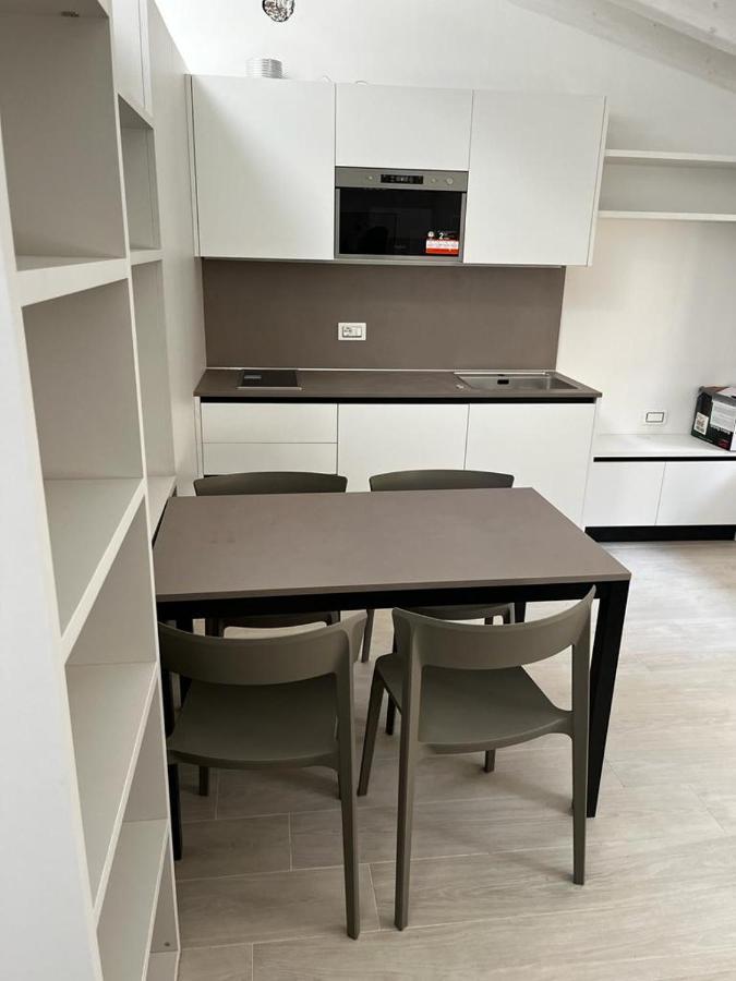 Smart Apartments Palazzo Mazzini 로베레토 외부 사진