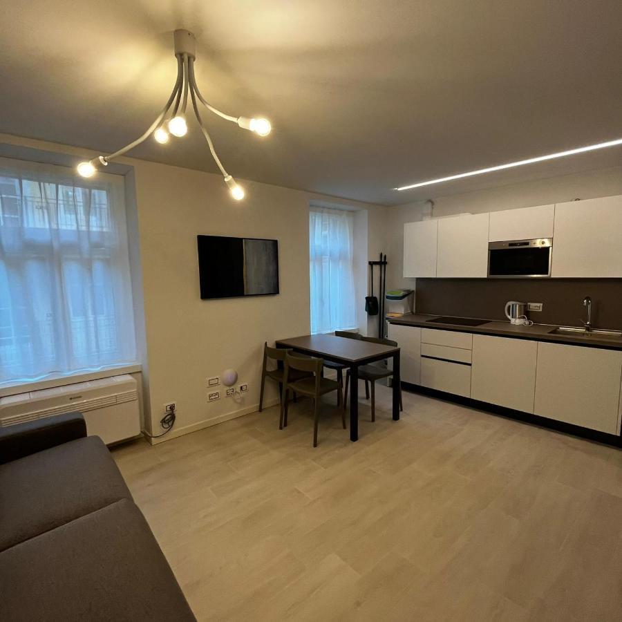 Smart Apartments Palazzo Mazzini 로베레토 외부 사진